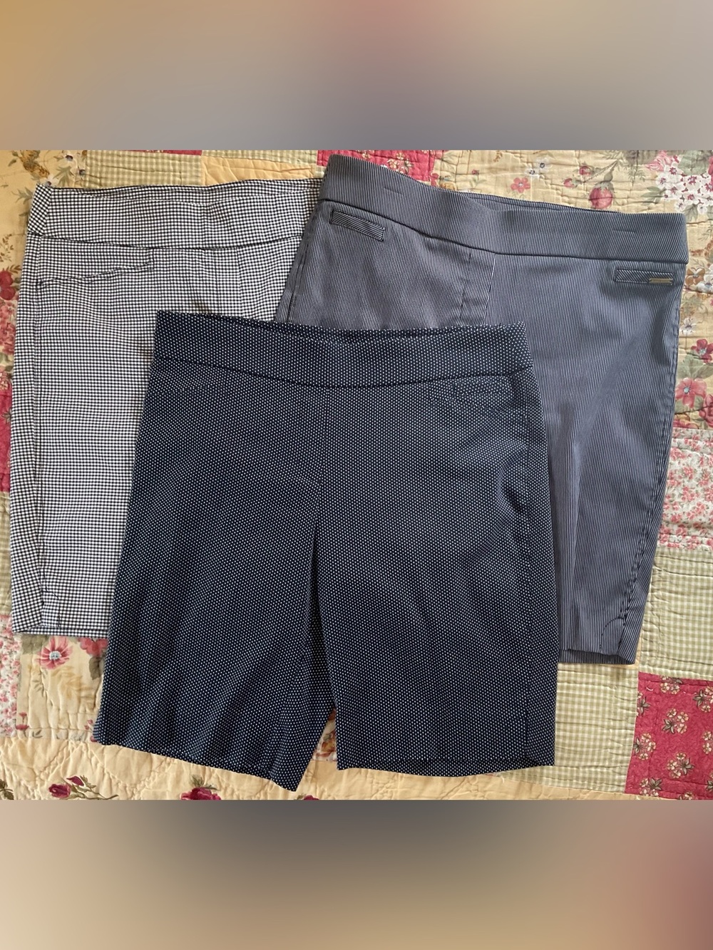 3 Pairs Anne Klein Pull On Walking Shorts 9” Back Pockets Size 10 Blue, Black